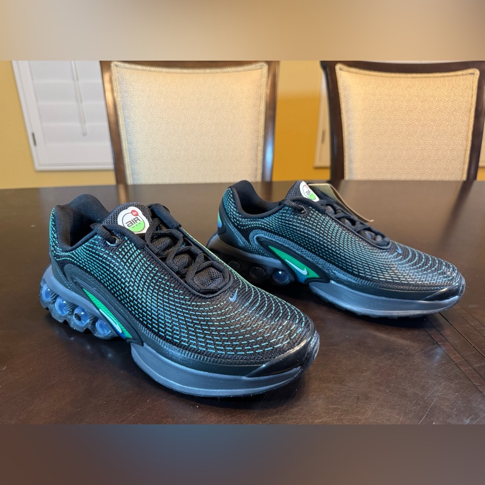 New Nike Air Max DN Black Green Sneaker Shoes Size US 6.5Y